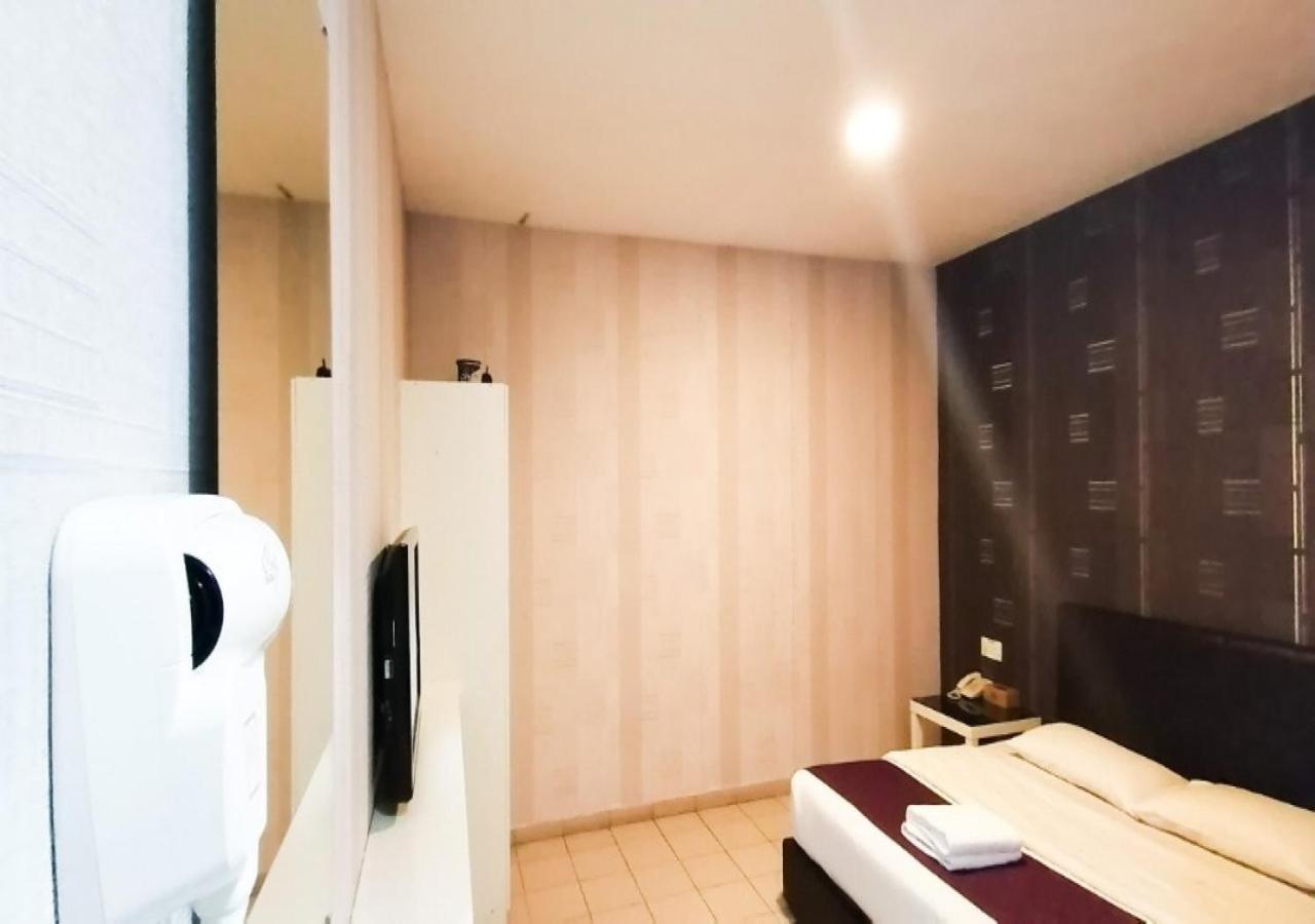 באטו פאהאט Biz Hotel מראה חיצוני תמונה
